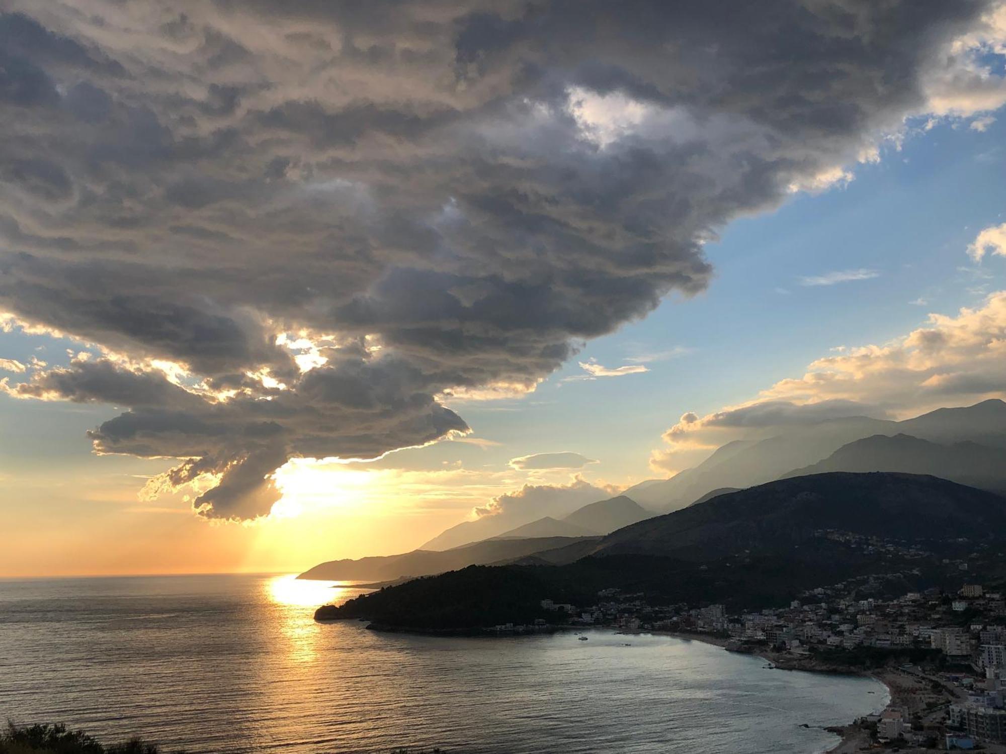 Anassa Suites Himare Esterno foto