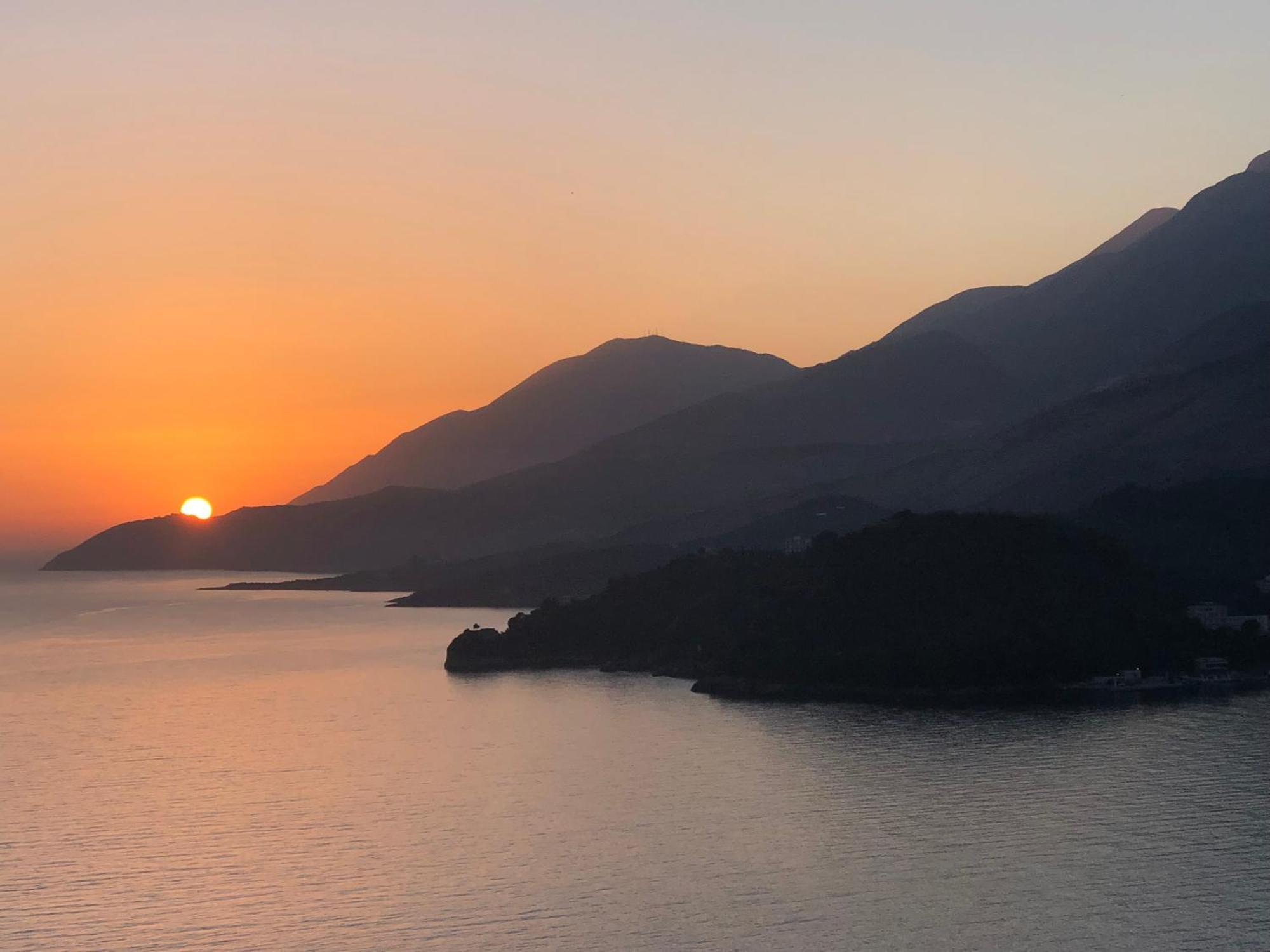 Anassa Suites Himare Esterno foto